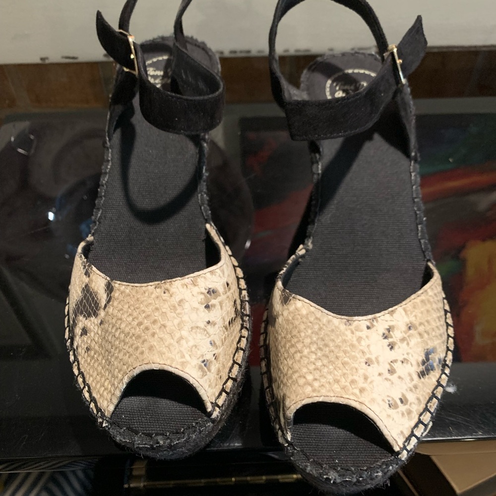 Toni Pons Open-toe wedge sandals, very good condition w/box.  Snake skin leather